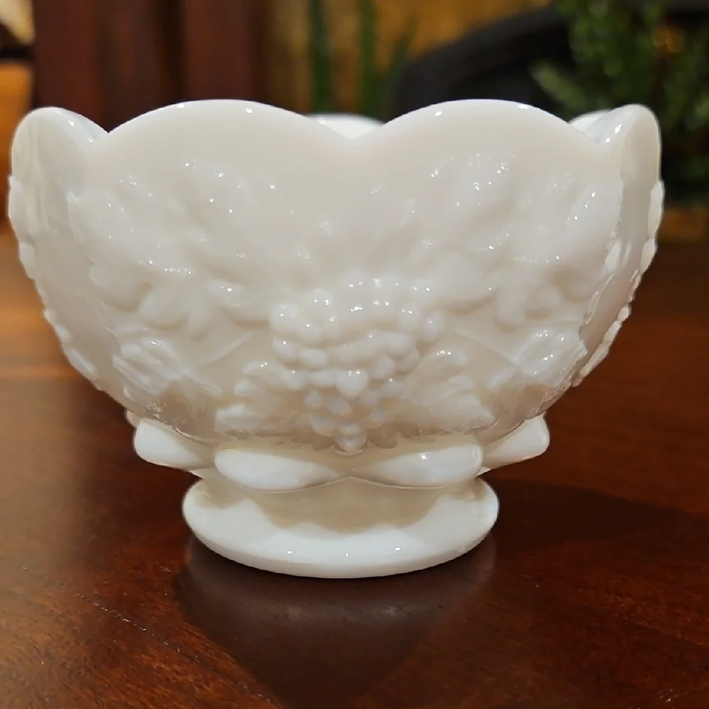 Westmoreland Milk Glass Paneled Grape & Vine Small Bowl Trinket Dish